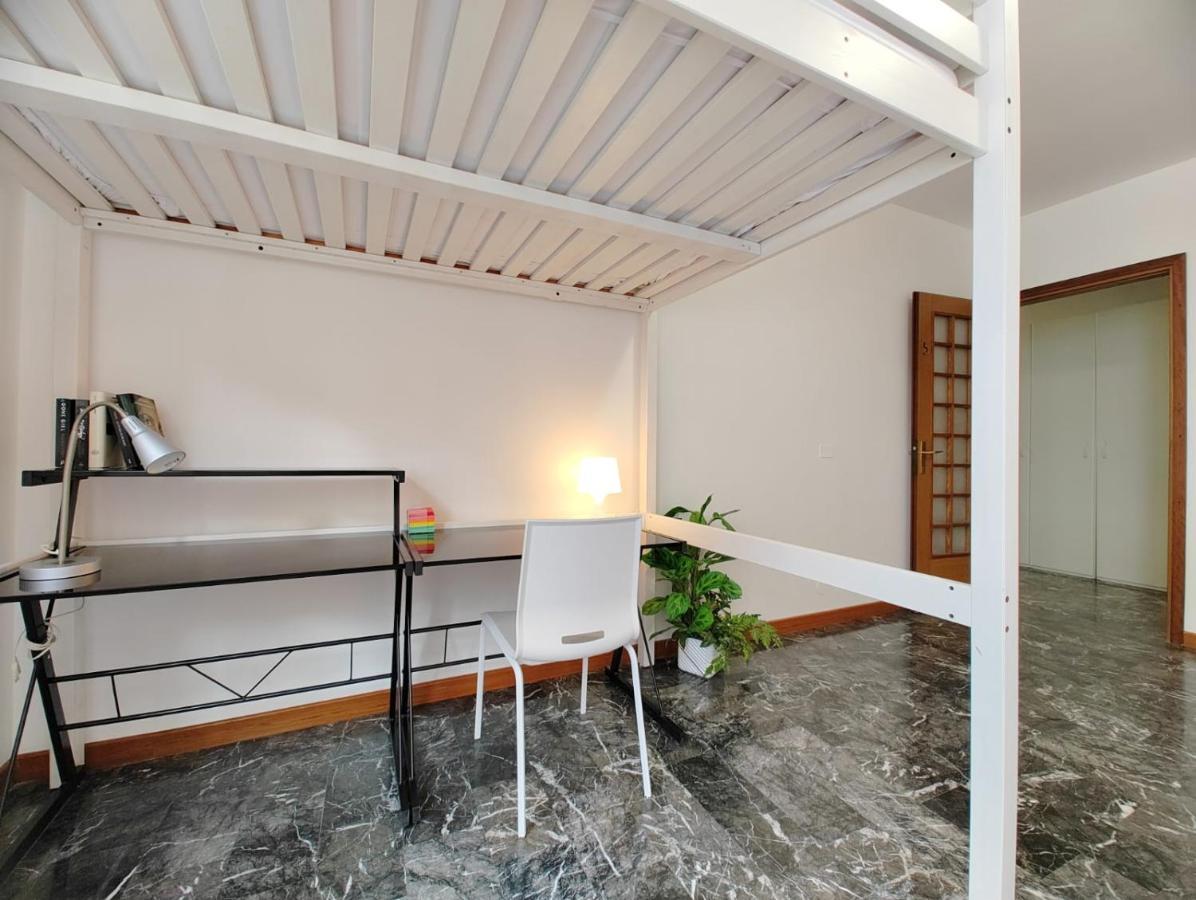 Low Cost - Free Wifi & 5 Min Centre Udine Exterior foto